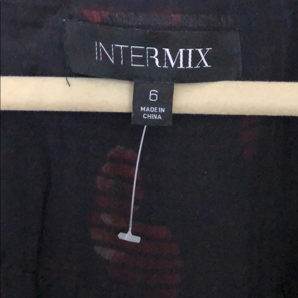 Intermix Kayla dress, size 6, super flirty short dress. - Picture 12 of 13